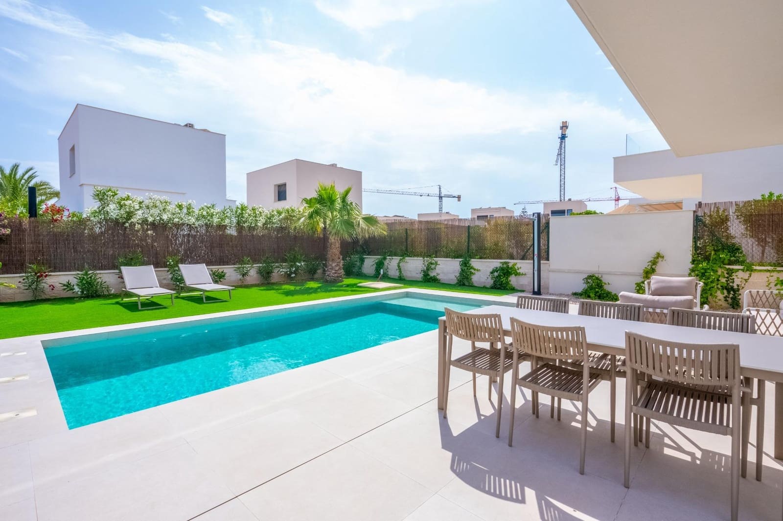 3 soverom Villa til salgs i Los Montesinos med svømmebasseng - € 499 000 (Ref: 9062273)