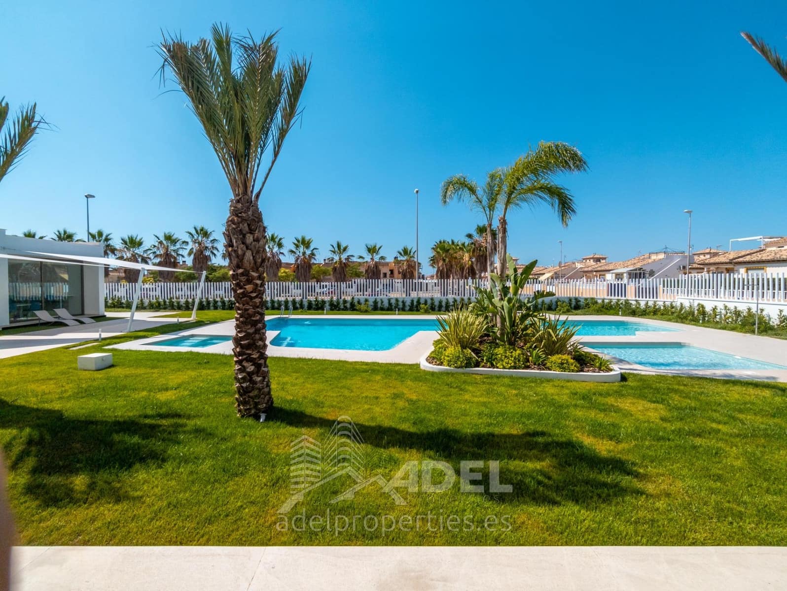 2 bedroom Apartment for sale in Orihuela Costa with pool - € 320,000 (Ref: 9104583)