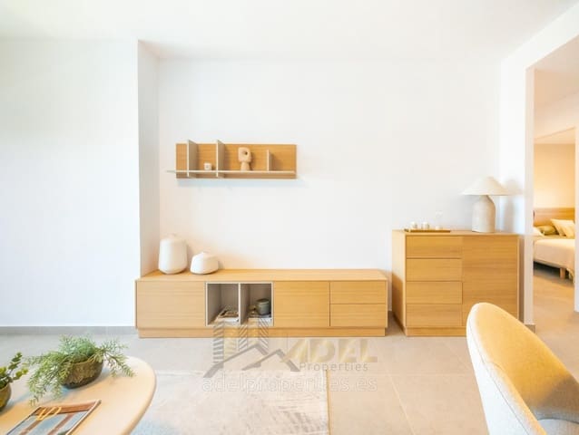 Apartamento de 2 habitaciones en Playa Flamenca, Orihuela en venta con piscina - 325.000 € (Ref: 9112265)