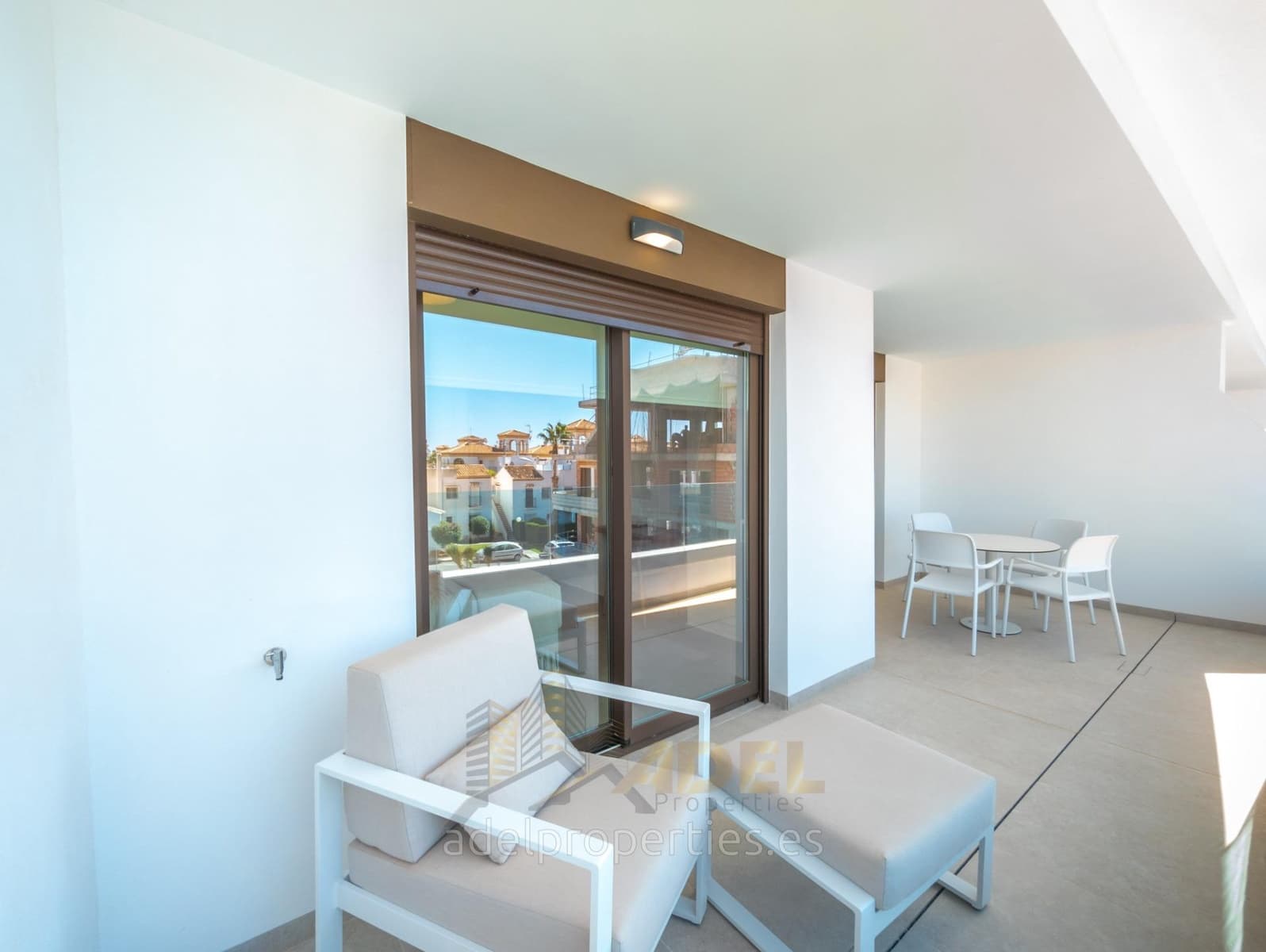 Apartamento de 2 habitaciones en Playa Flamenca en venta con piscina - 325.000 € (Ref: 9112265)