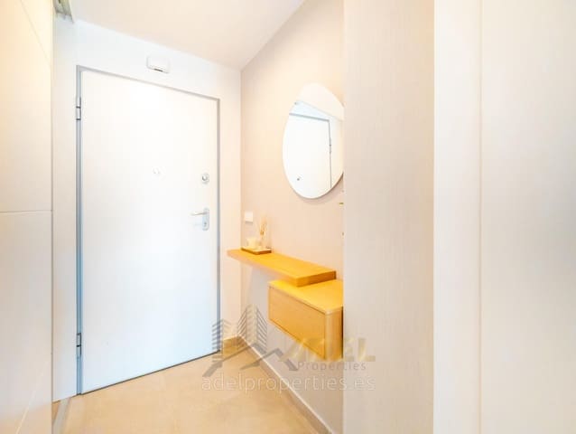 Apartamento de 2 habitaciones en Playa Flamenca, Orihuela en venta con piscina - 325.000 € (Ref: 9112265)