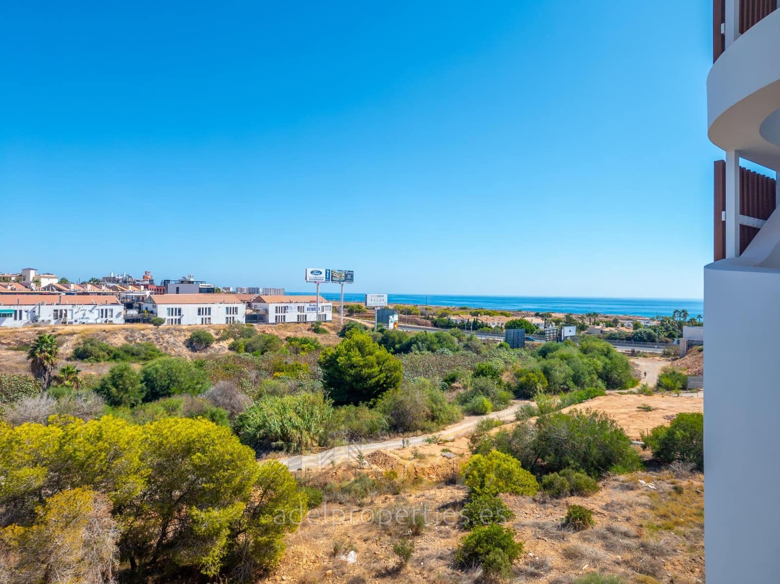 Apartamento de 2 habitaciones en Playa Flamenca en venta con piscina - 325.000 € (Ref: 9112265)