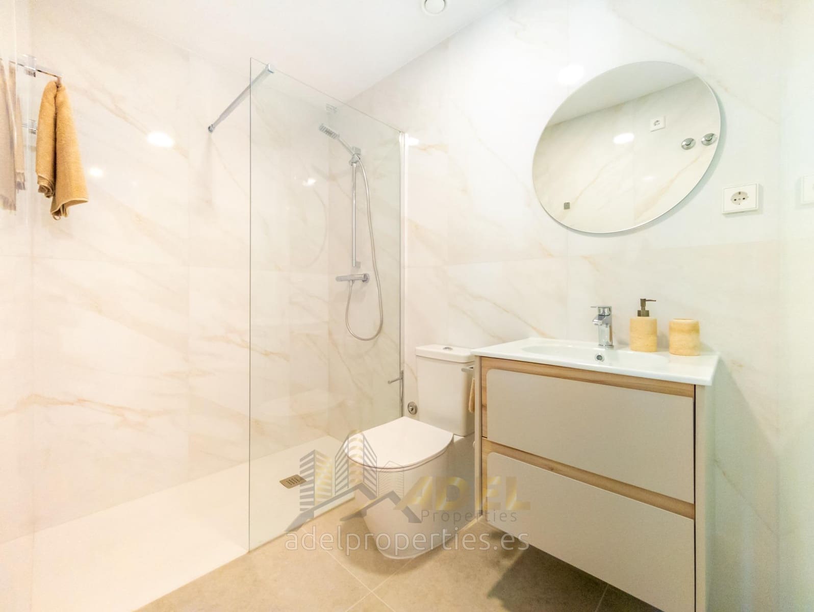 2 bedroom Apartment for sale in Playa Flamenca with pool - € 325,000 (Ref: 9112265)