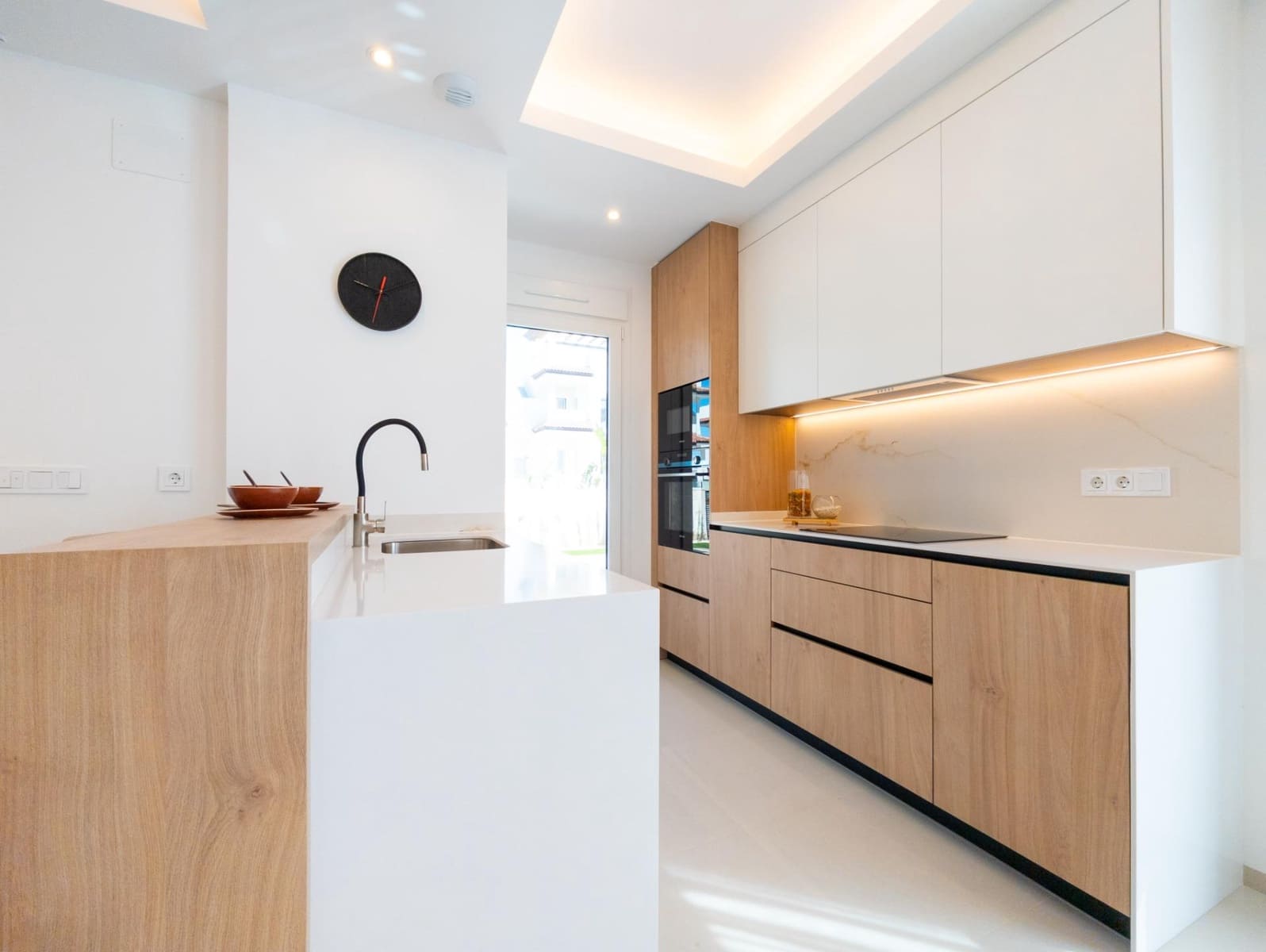 2 slaapkamer Bungalow te koop in Ciudad Quesada met zwembad garage - € 308.000 (Ref: 9147015)