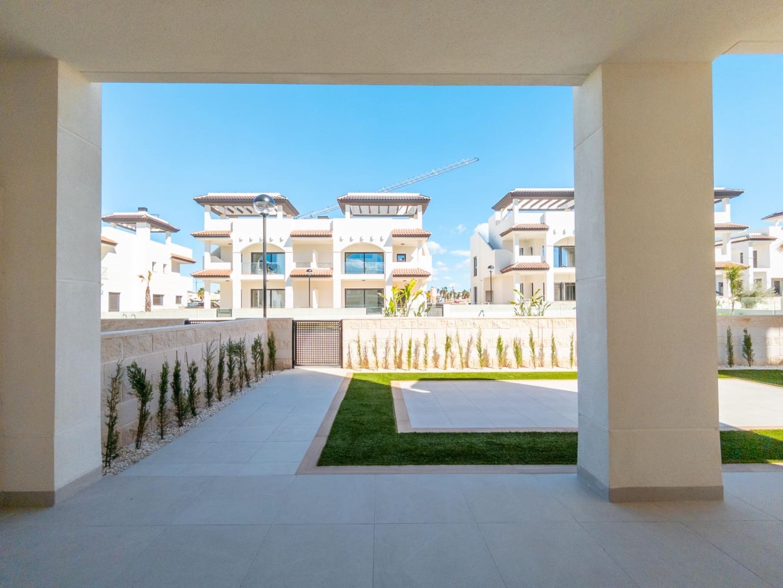 2 slaapkamer Bungalow te koop in Ciudad Quesada met zwembad garage - € 308.000 (Ref: 9147015)