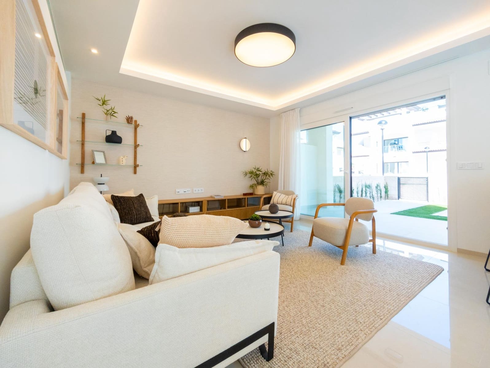 2 slaapkamer Bungalow te koop in Ciudad Quesada met zwembad garage - € 308.000 (Ref: 9147015)