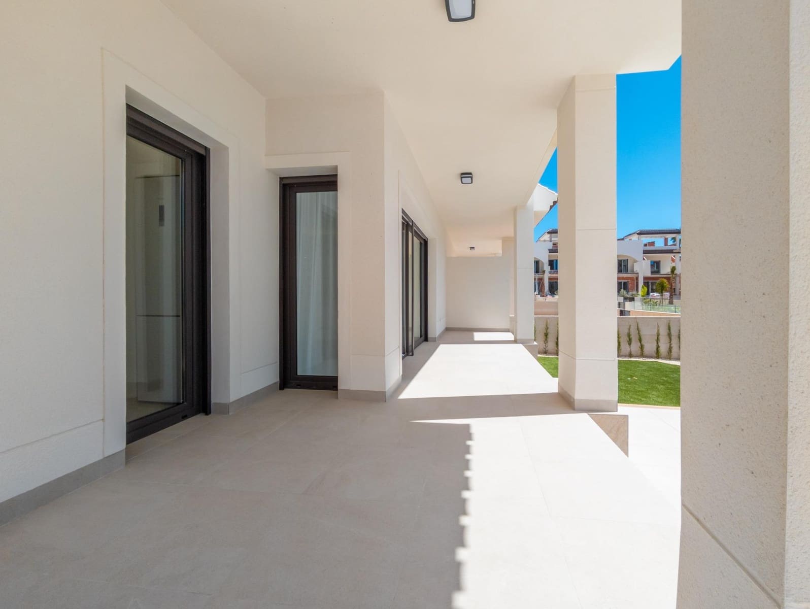 2 bedroom Bungalow for sale in Ciudad Quesada with pool garage - € 308,000 (Ref: 9147015)