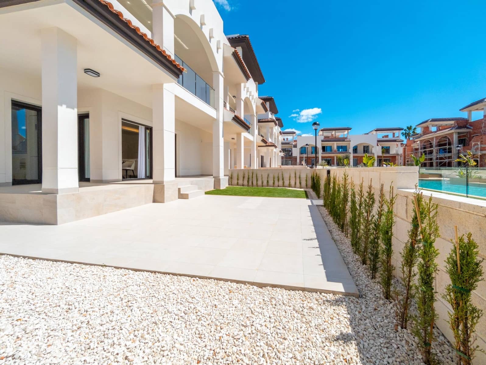 2 bedroom Bungalow for sale in Ciudad Quesada with pool garage - € 308,000 (Ref: 9147015)