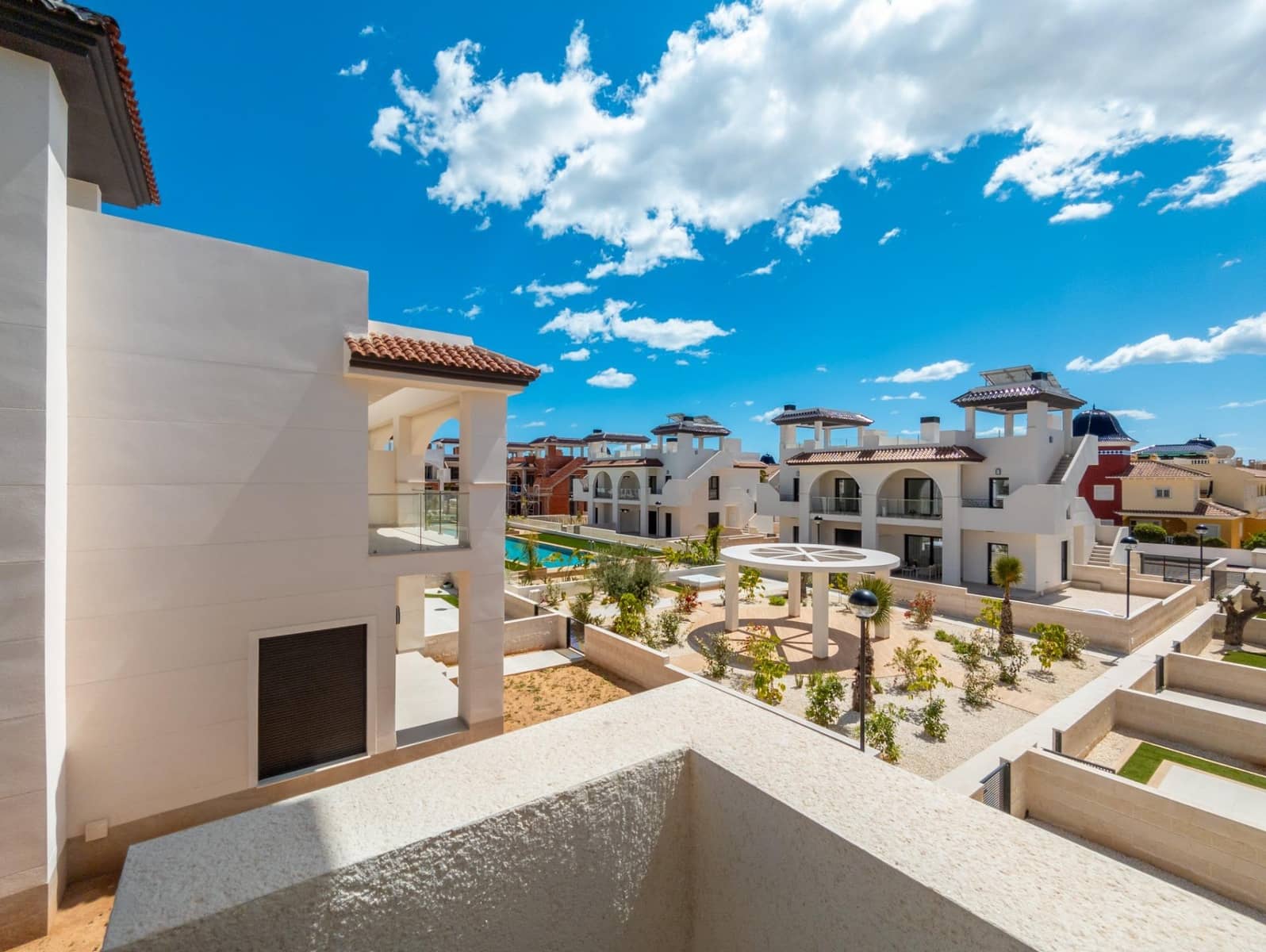 3 bedroom Terraced Villa for sale in Ciudad Quesada with pool - € 397,000 (Ref: 9147016)