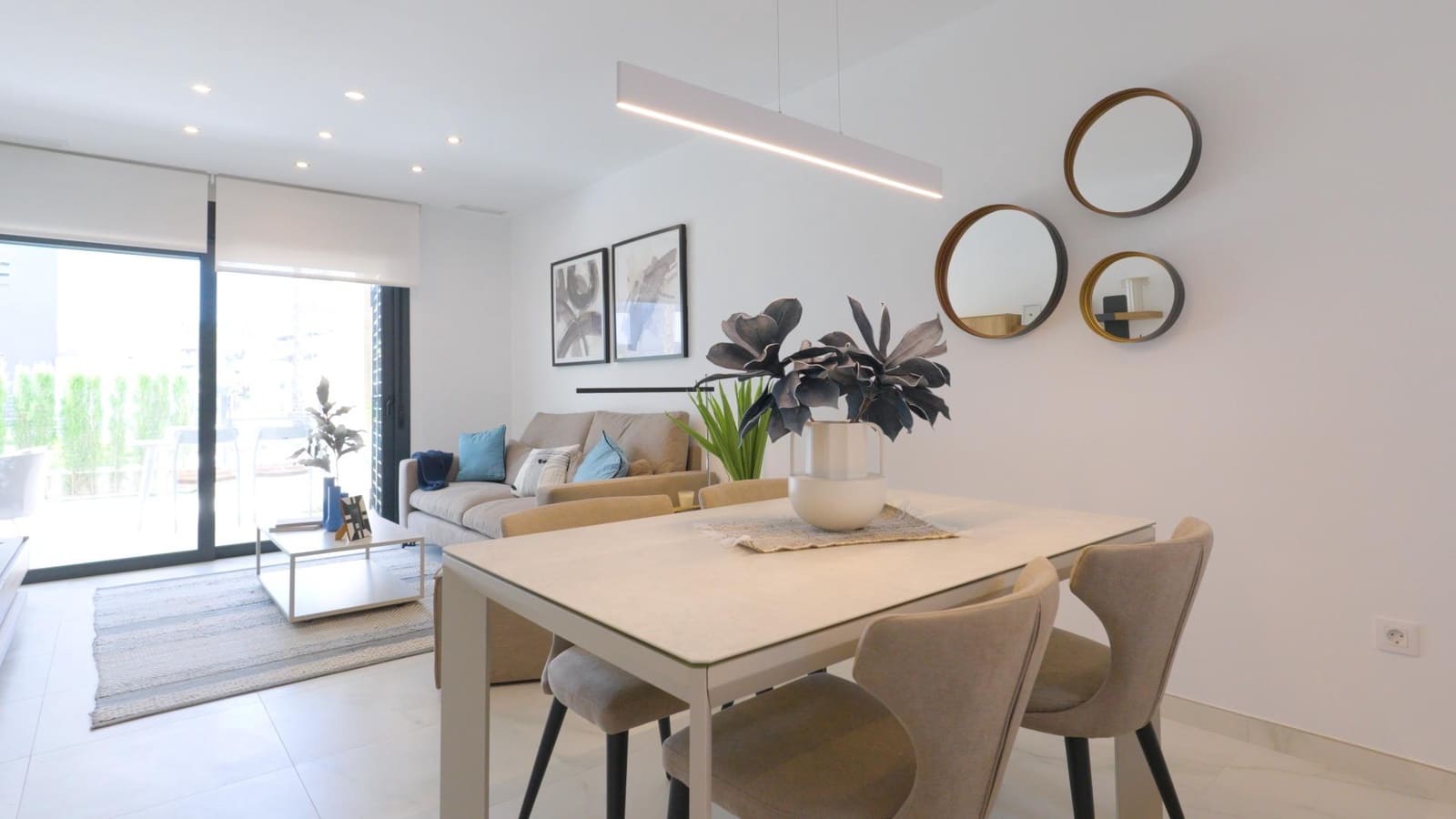 2 bedroom Apartment for sale in Torrevieja with pool garage - € 335,000 (Ref: 9147017)