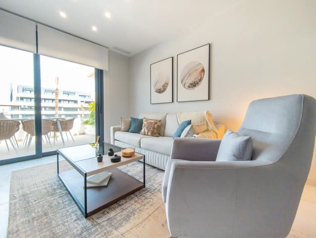 Apartamento de 2 habitaciones en Torrevieja en venta con piscina garaje - 335.000 € (Ref: 9147017)