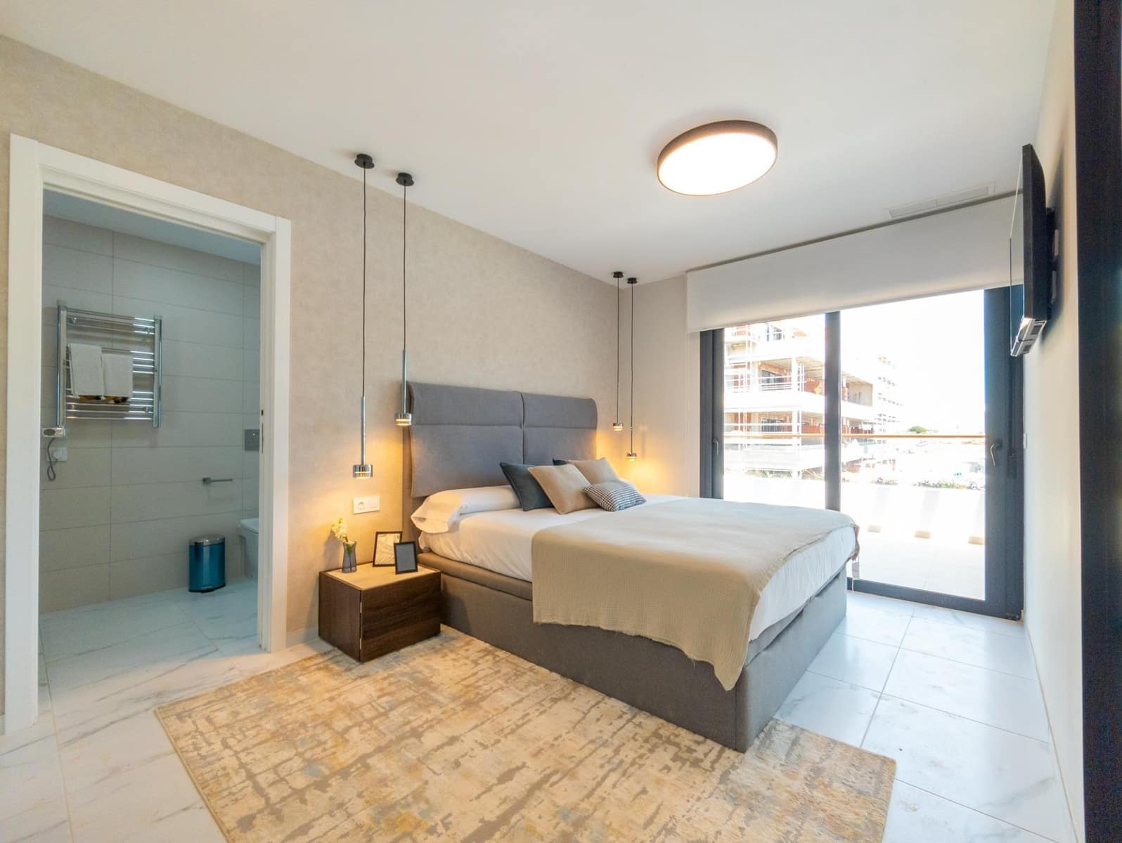 2 bedroom Apartment for sale in Torrevieja with pool garage - € 335,000 (Ref: 9147017)