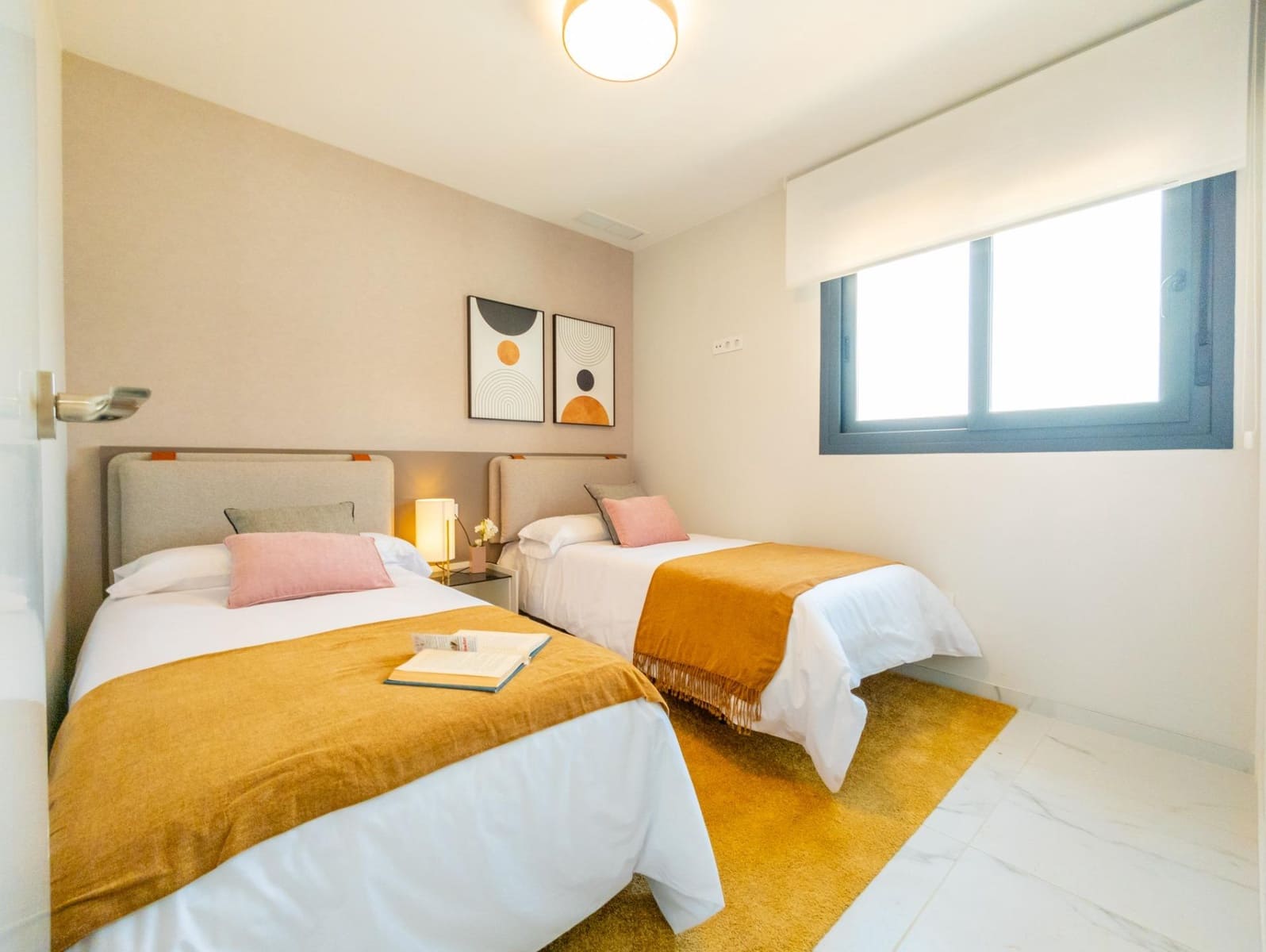 2 bedroom Apartment for sale in Torrevieja with pool - € 335,000 (Ref: 9147017)