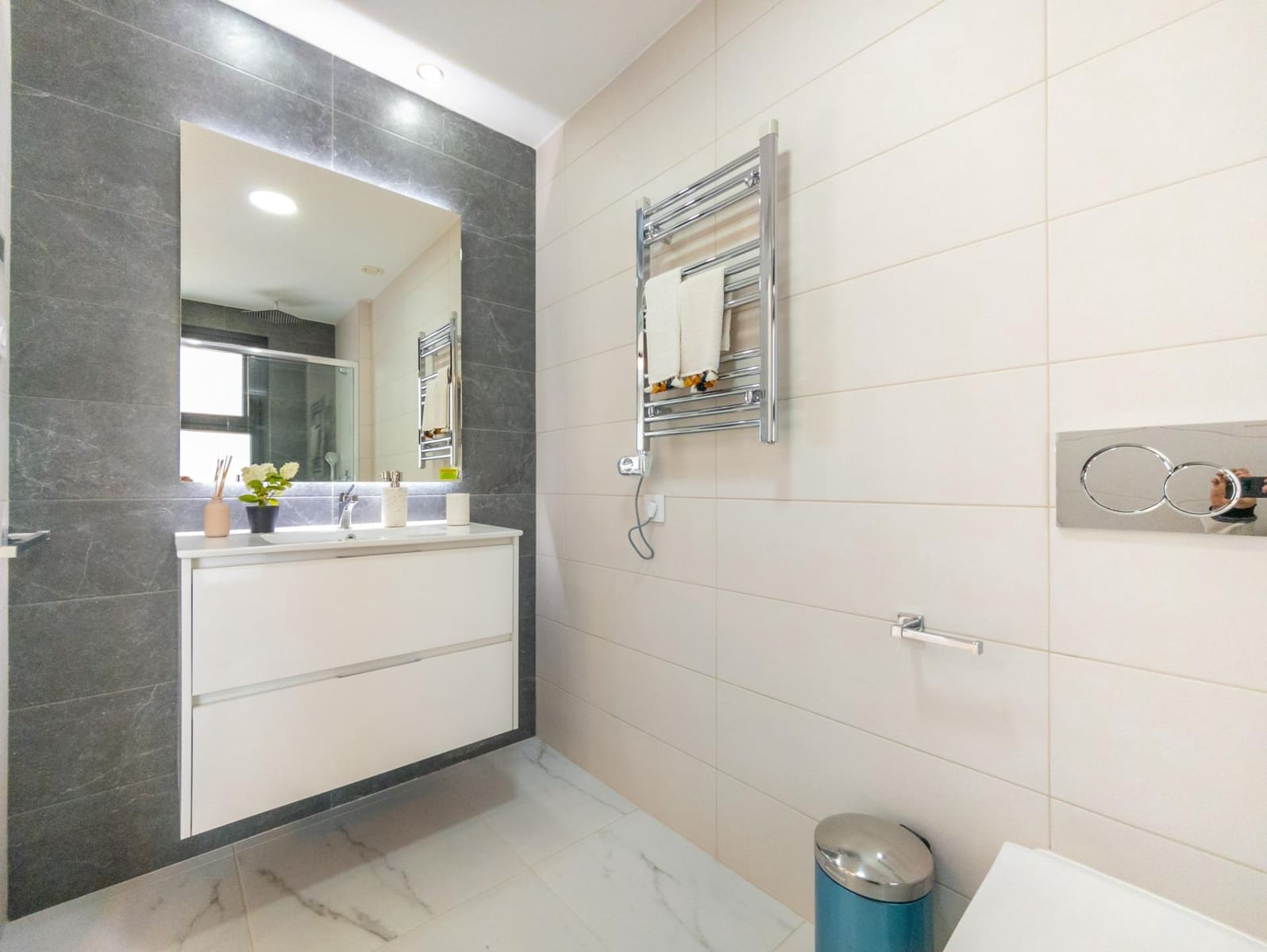 2 soverom Leilighet til salgs i Torrevieja med svømmebasseng - € 335 000 (Ref: 9147017)