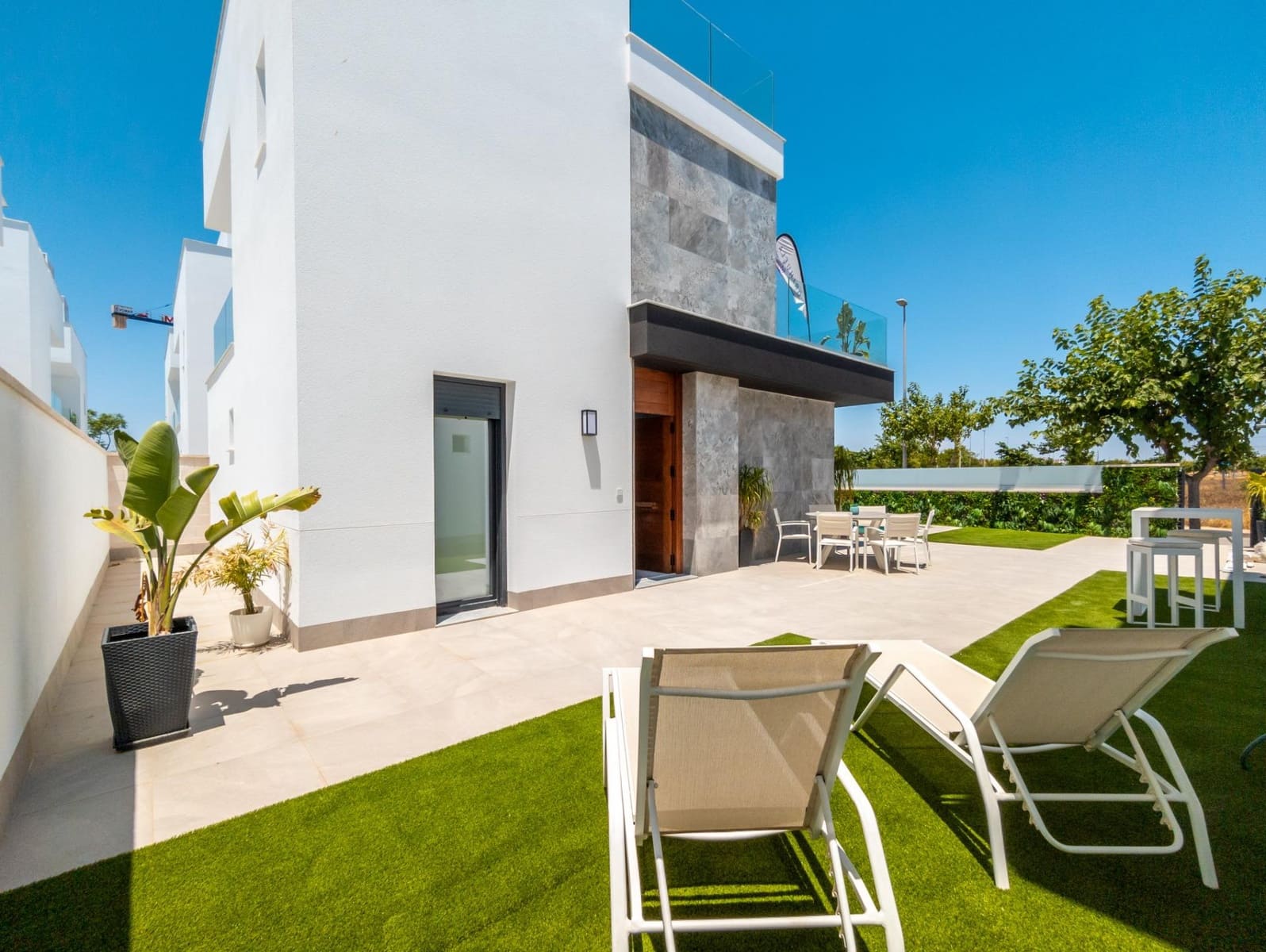 3 bedroom Villa for sale in Pilar de la Horadada with pool - € 725,000 (Ref: 9147019)