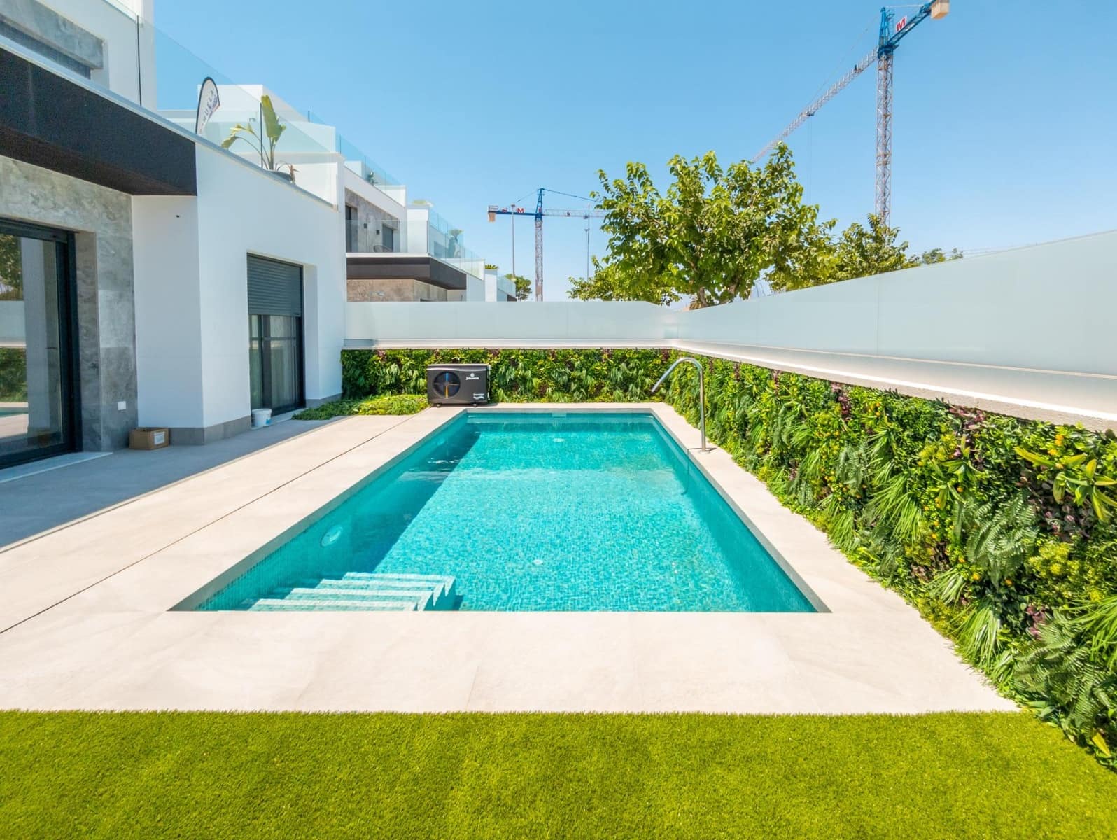 3 bedroom Villa for sale in Pilar de la Horadada with pool - € 725,000 (Ref: 9147019)