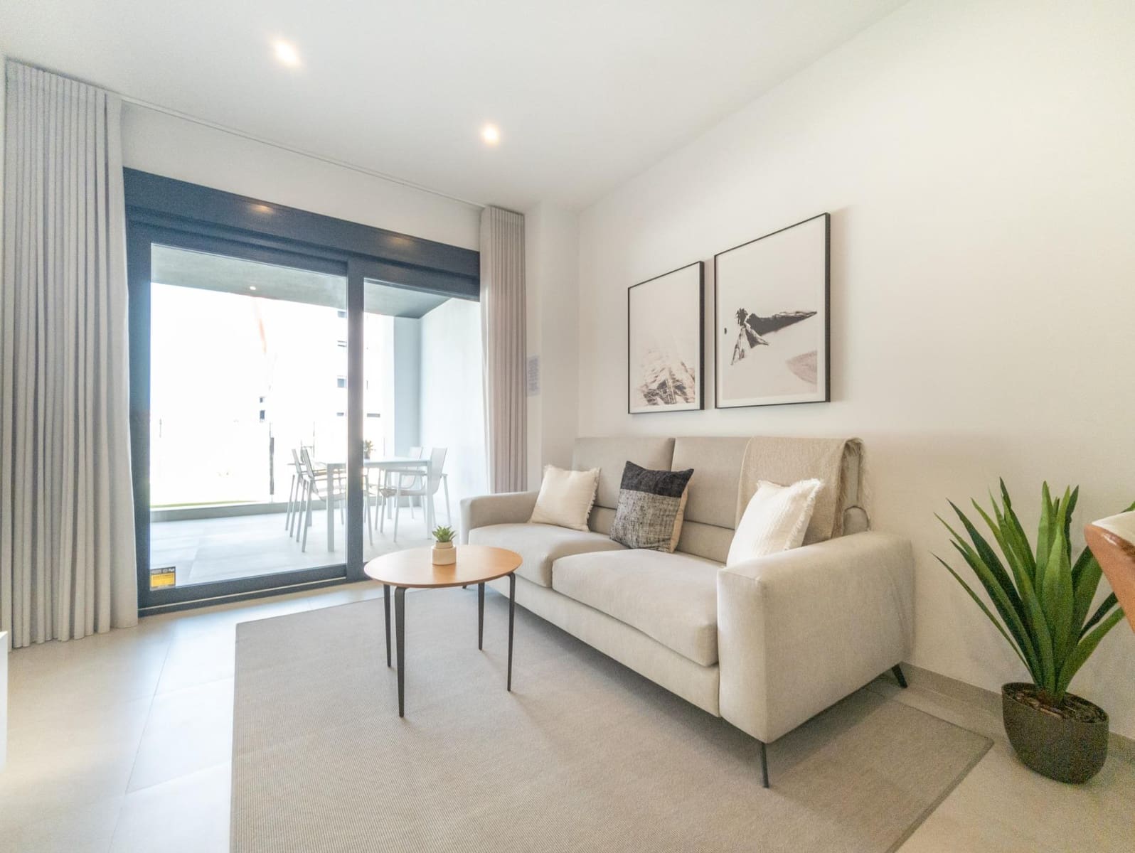 2 bedroom Apartment for sale in Torrevieja with pool - € 285,000 (Ref: 9217291)