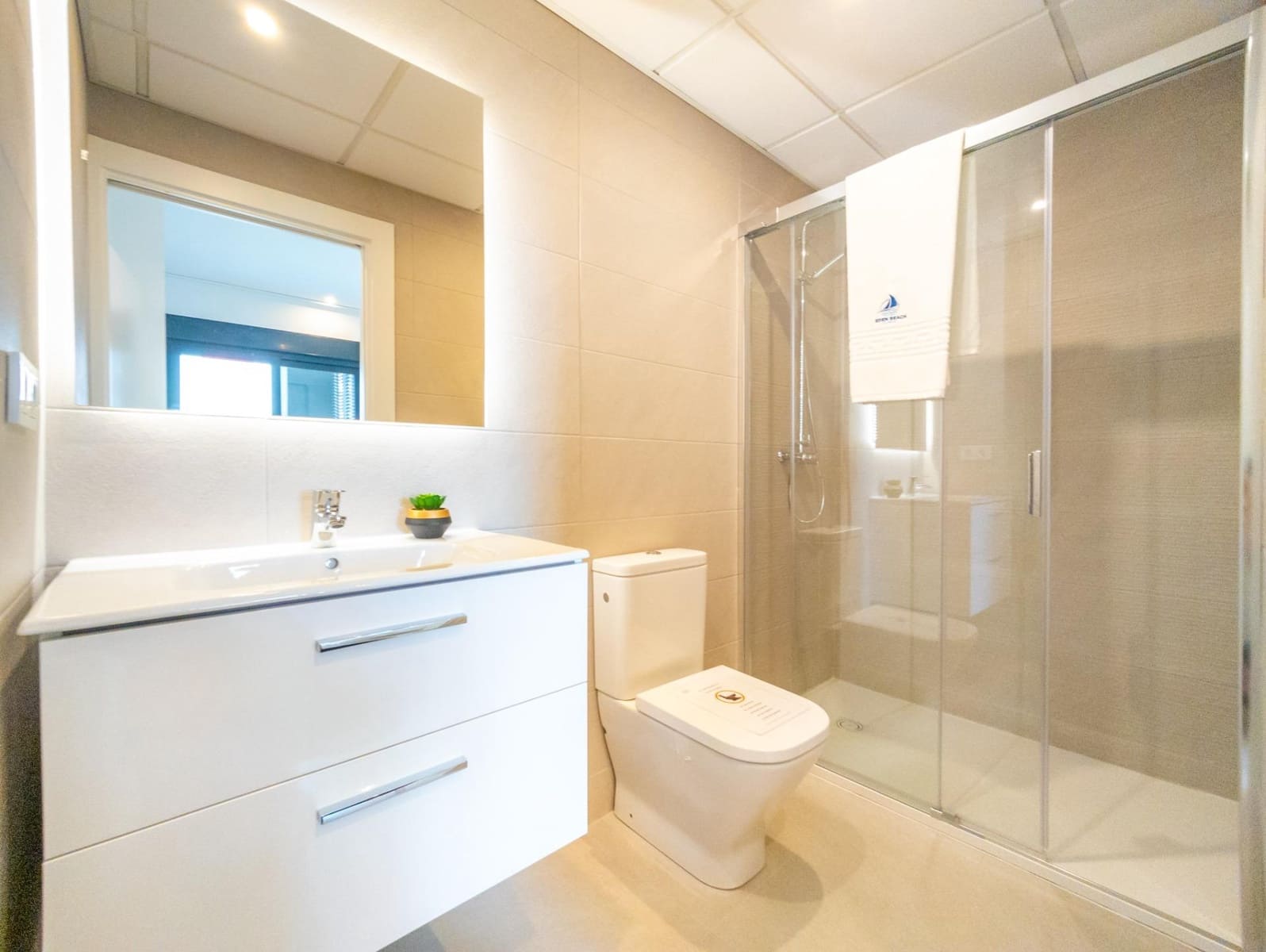 2 bedroom Apartment for sale in Torrevieja with pool - € 285,000 (Ref: 9217291)