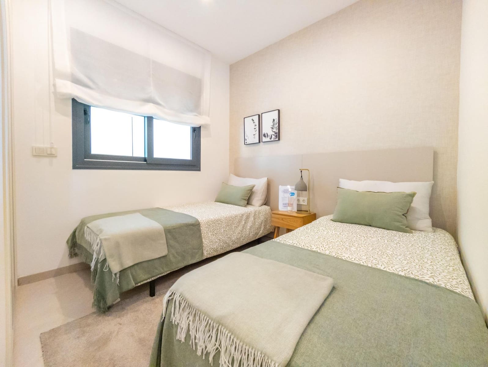 2 bedroom Apartment for sale in Torrevieja with pool - € 285,000 (Ref: 9217291)