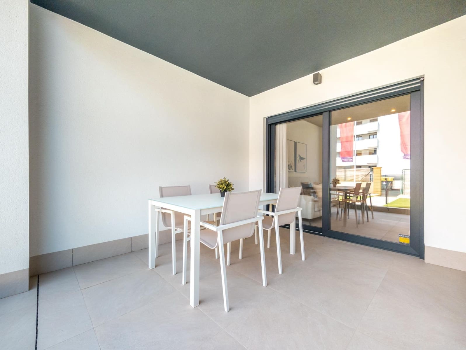 2 bedroom Apartment for sale in Torrevieja with pool - € 285,000 (Ref: 9217291)