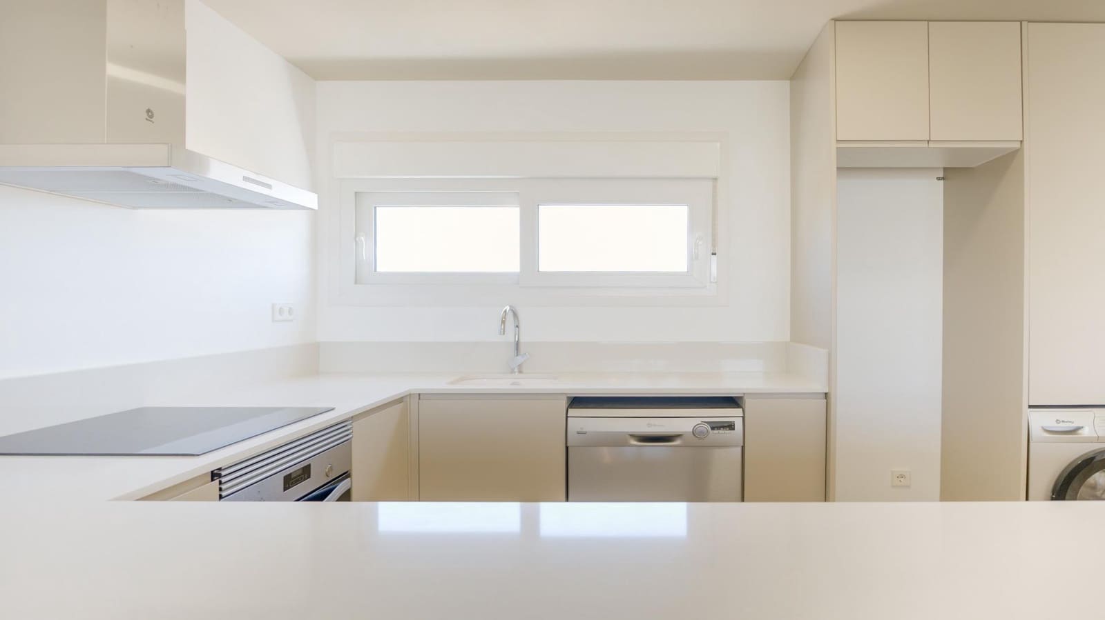 2 bedroom Apartment for sale in Orihuela with pool - € 239,900 (Ref: 9217292)