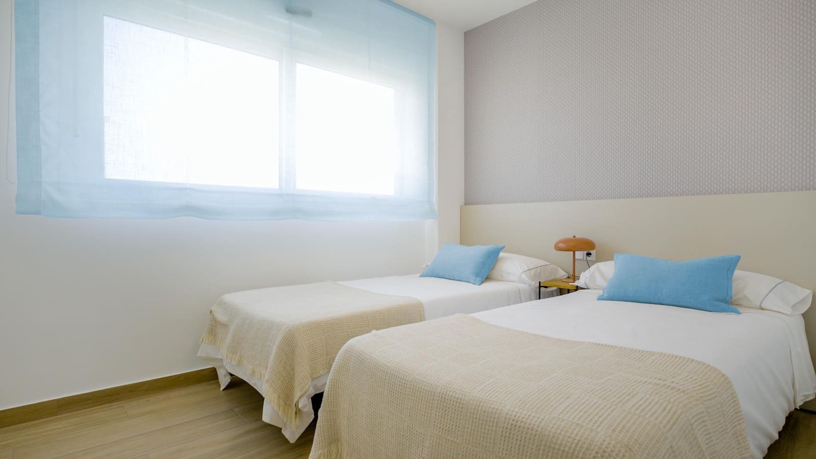 2 bedroom Apartment for sale in Orihuela with pool - € 239,900 (Ref: 9217292)