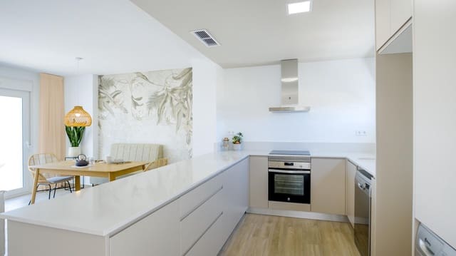 Apartamento de 2 habitaciones en Orihuela en venta con piscina - 239.900 € (Ref: 9217292)