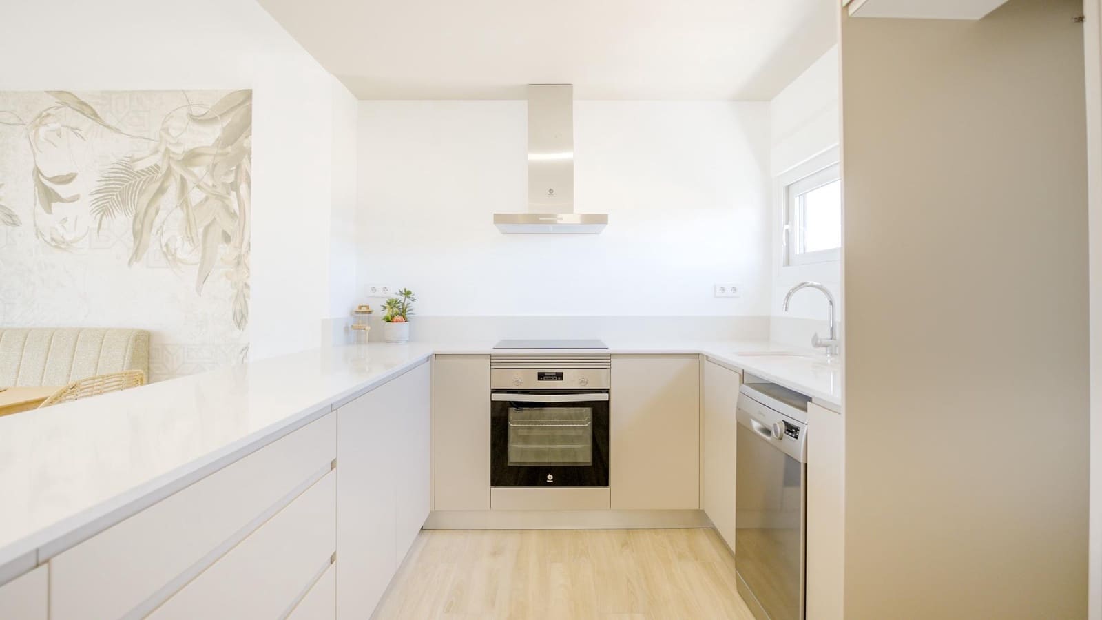 2 bedroom Apartment for sale in Orihuela with pool - € 239,900 (Ref: 9217292)