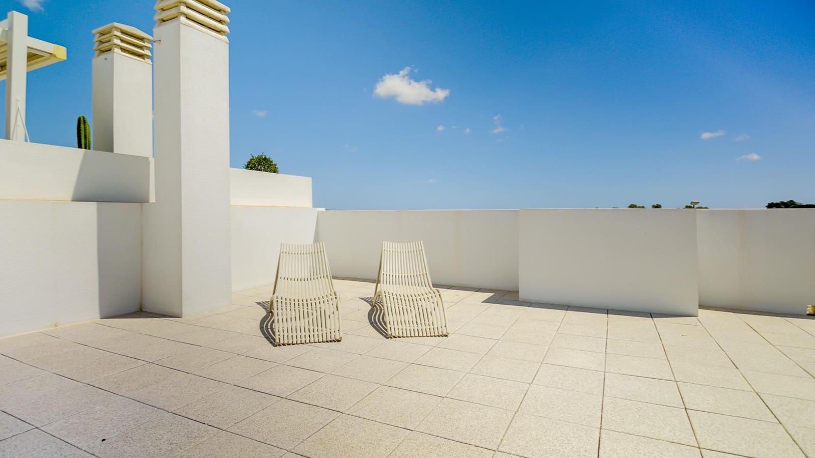 2 bedroom Apartment for sale in Orihuela with pool - € 239,900 (Ref: 9217292)