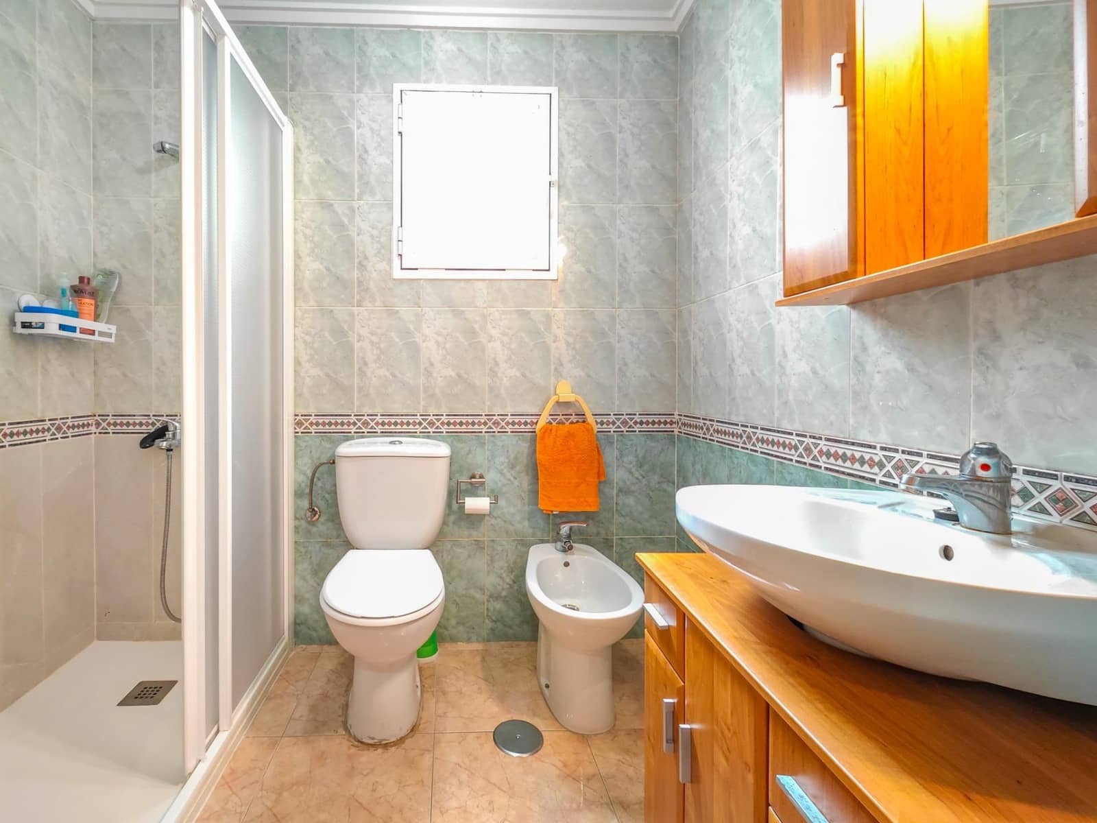 2 sypialnia Apartament na sprzedaż w Torrevieja z basenem - 149 000 € (Ref: 9220224)