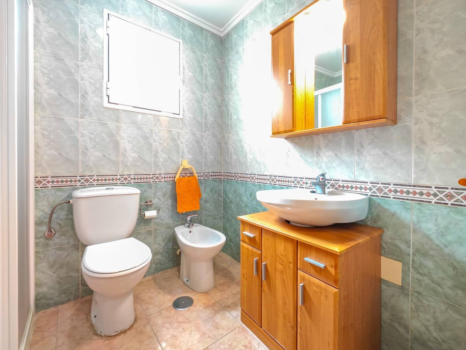 2 sypialnia Apartament na sprzedaż w Torrevieja z basenem - 149 000 € (Ref: 9220224)