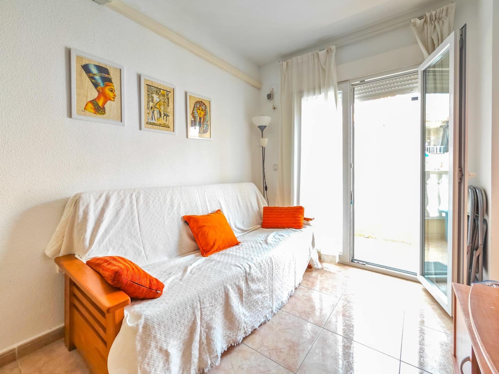 2 sypialnia Apartament na sprzedaż w Torrevieja z basenem - 149 000 € (Ref: 9220224)