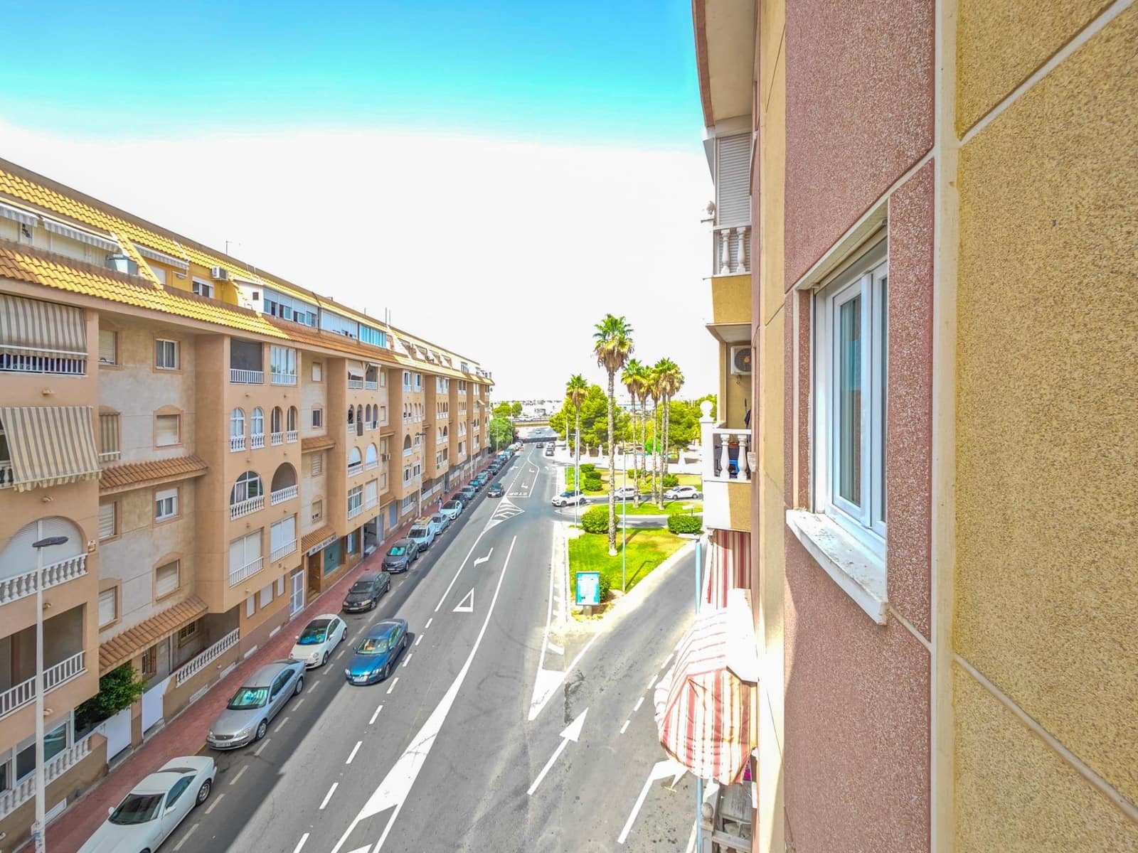 2 sypialnia Apartament na sprzedaż w Torrevieja z basenem - 149 000 € (Ref: 9220224)