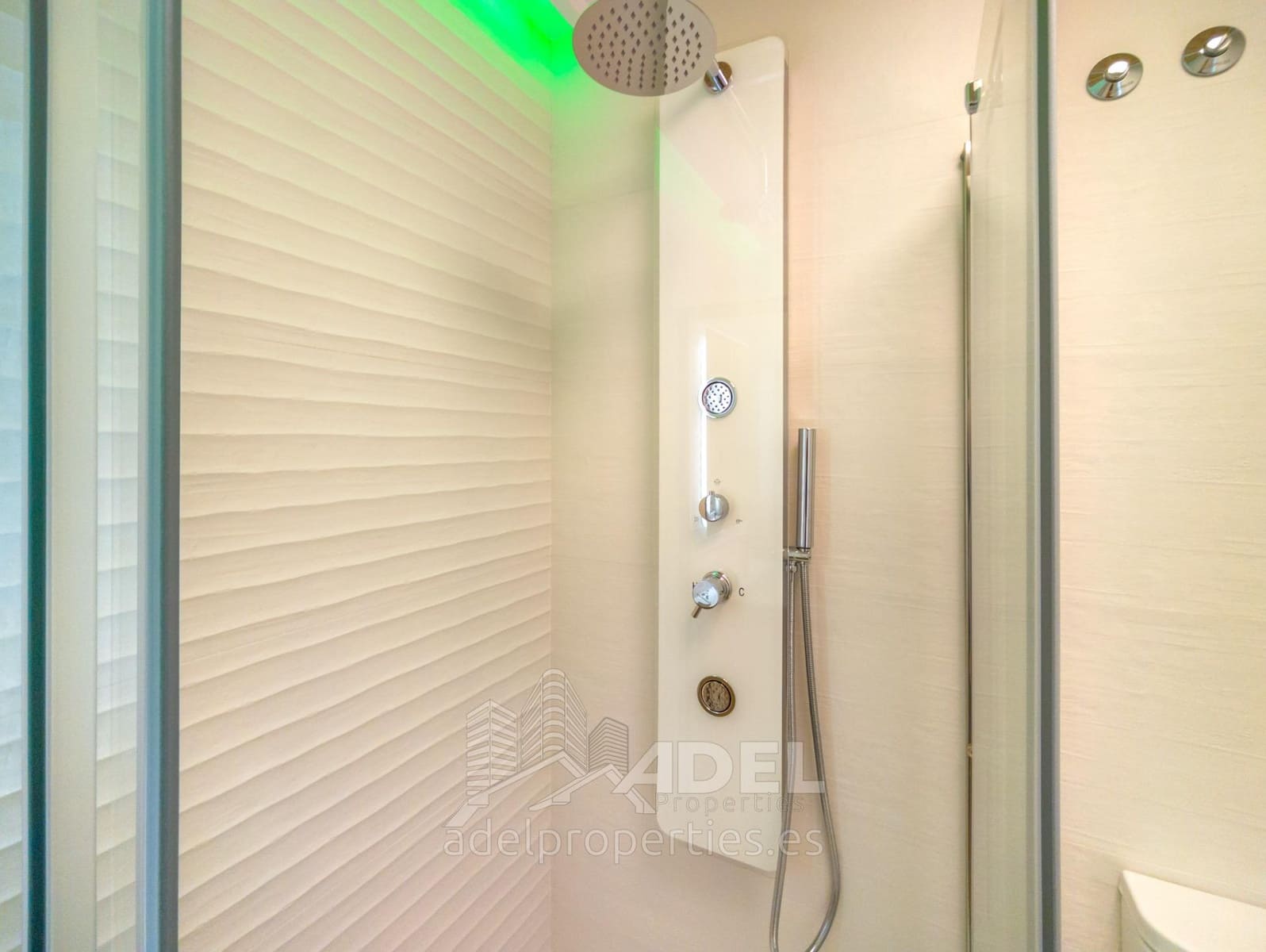 3 sypialnia Apartament na sprzedaż w Los Balcones z basenem garażem - 325 000 € (Ref: 9310847)