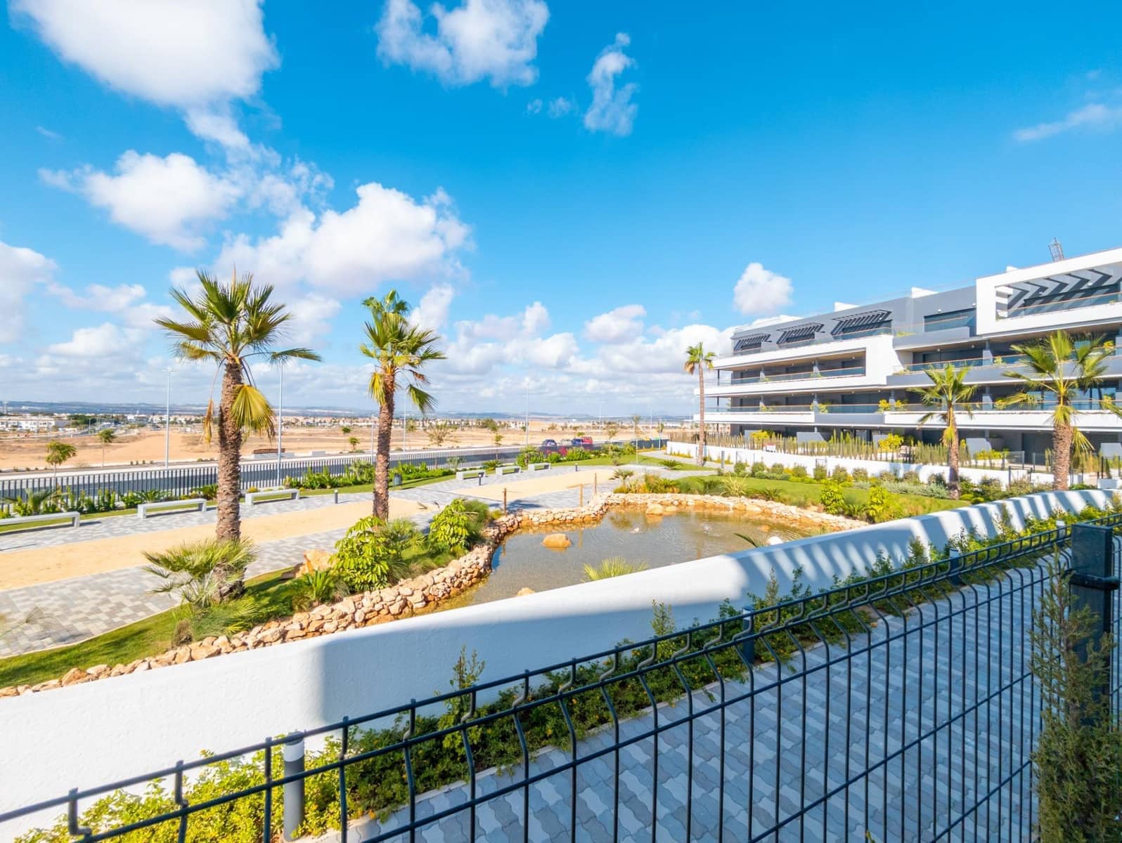 2 bedroom Apartment for sale in Paraje Natural with pool - € 287,000 (Ref: 9330586)