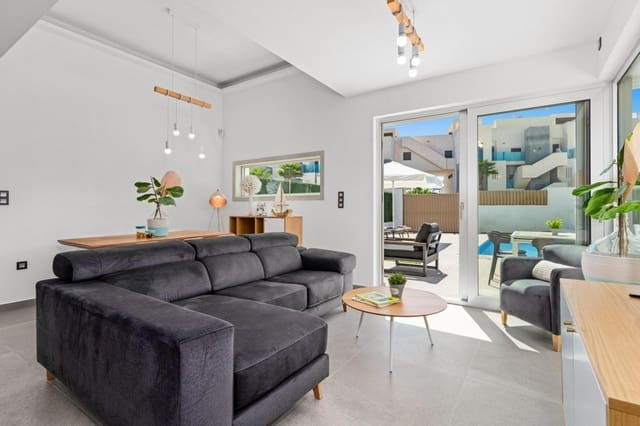 3 sypialnia Willa na sprzedaż w El Raso, Guardamar del Segura z basenem - 445 000 € (Ref: 9349501)