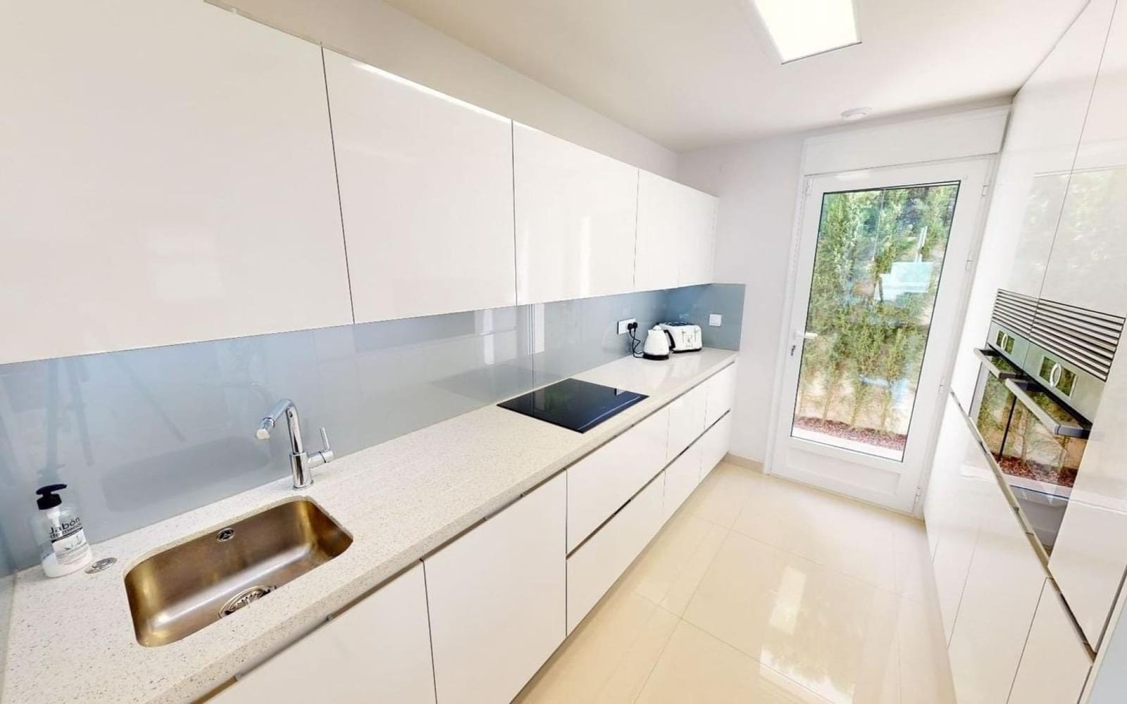 4 soveværelse Villa til salg i Torrevieja med swimmingpool - € 599.950 (Ref: 9375282)