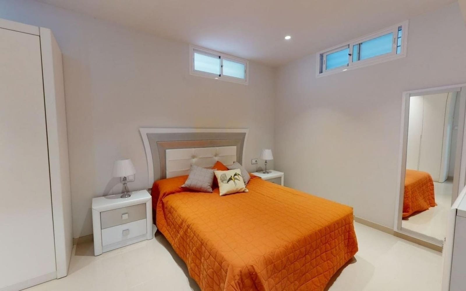 4 soveværelse Villa til salg i Torrevieja med swimmingpool - € 599.950 (Ref: 9375282)