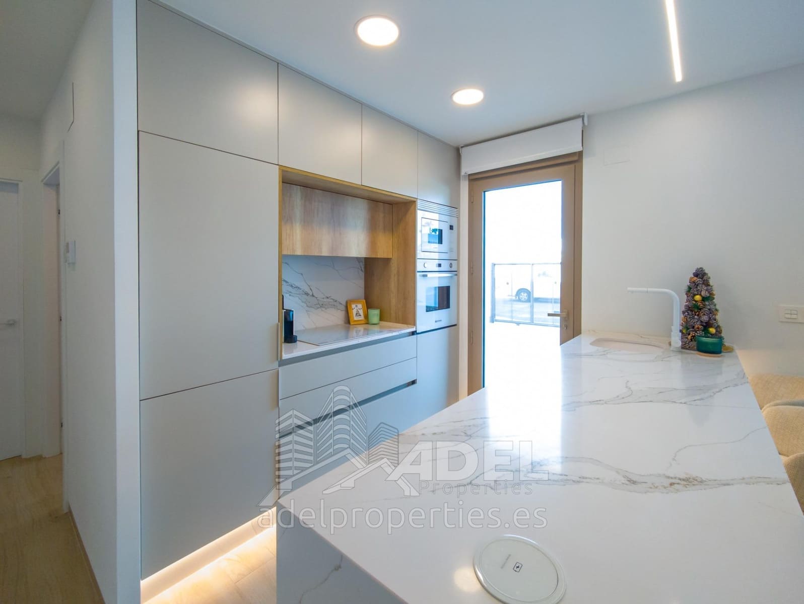 Chalet de 3 habitaciones en Ciudad Quesada en venta con piscina - 435.000 € (Ref: 9446292)