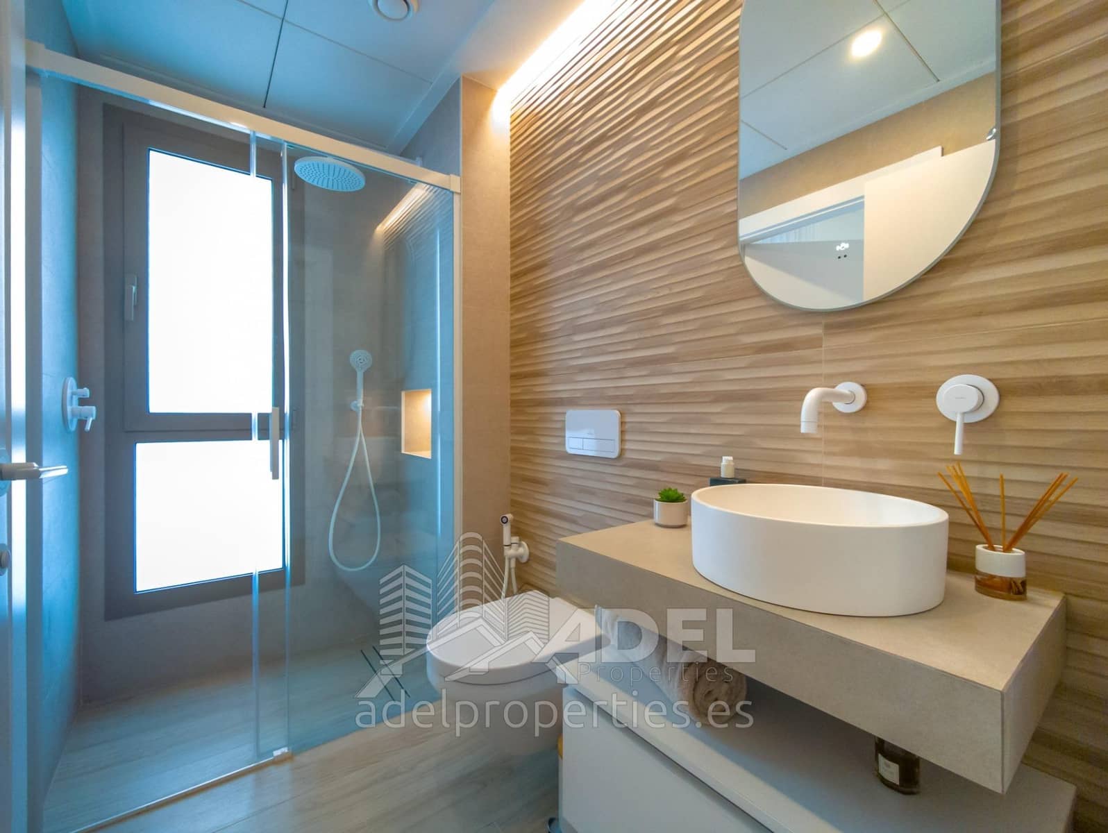 Chalet de 3 habitaciones en Ciudad Quesada en venta con piscina - 435.000 € (Ref: 9446292)