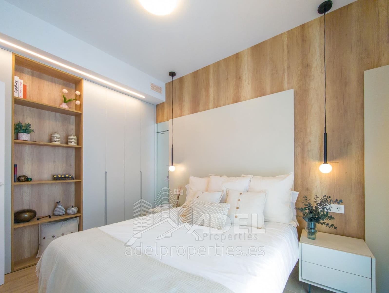 Chalet de 3 habitaciones en Ciudad Quesada en venta con piscina - 435.000 € (Ref: 9446292)