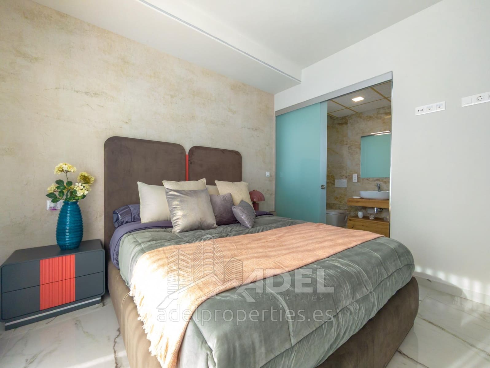 3 Zimmer Villa zu verkaufen in Ciudad Quesada mit Pool - 570.000 € (Ref: 9462038)