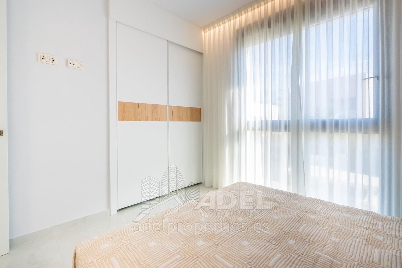 6 bedroom Villa for sale in Campoamor with pool garage - € 1,780,000 (Ref: 9482024)