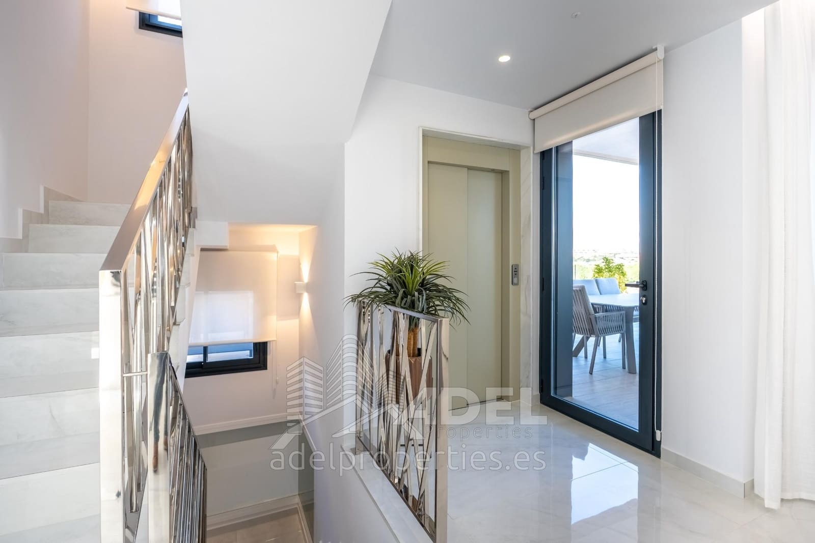 6 bedroom Villa for sale in Campoamor with pool garage - € 1,780,000 (Ref: 9482024)