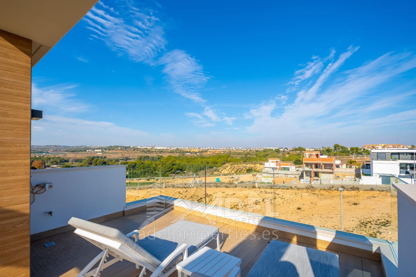 6 bedroom Villa for sale in Campoamor with pool garage - € 1,780,000 (Ref: 9482024)