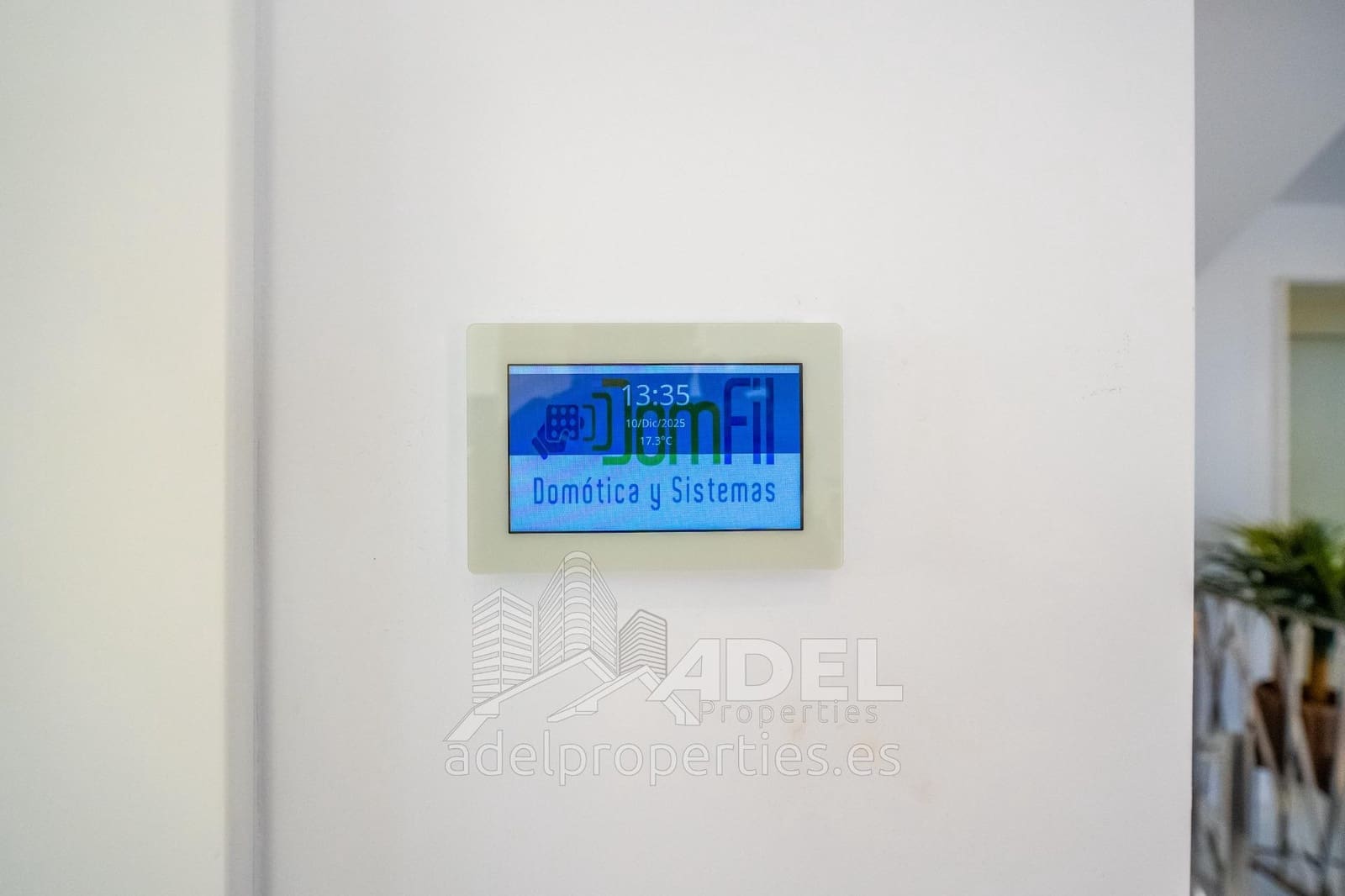 6 bedroom Villa for sale in Campoamor with pool garage - € 1,780,000 (Ref: 9482024)