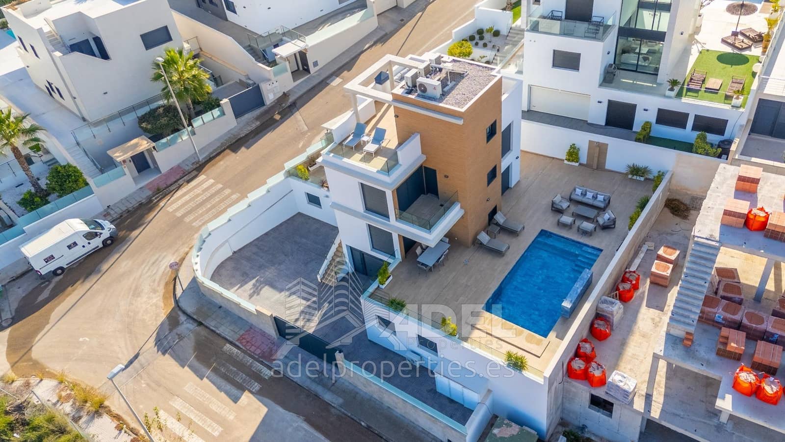 6 bedroom Villa for sale in Campoamor with pool garage - € 1,780,000 (Ref: 9482024)