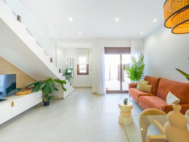 3 makuuhuone Rivitalo myytävänä paikassa Orihuela - 299 000 € (Ref: 9535884)