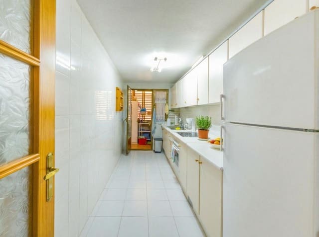 3 soveværelse Lejlighed til salg i Centro, Torrevieja - € 165.000 (Ref: 9555793)