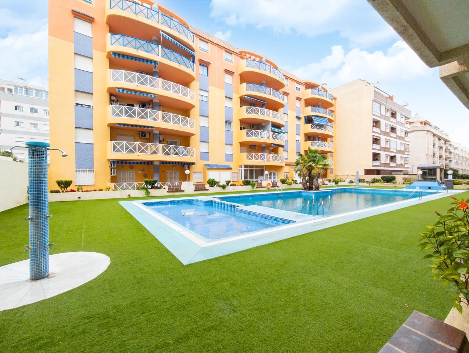 3 soveværelse Lejlighed til salg i Torrevieja - € 165.000 (Ref: 9555793)